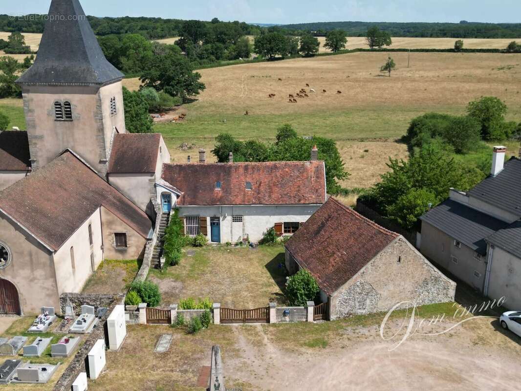 En exclusivité au coeur de l'Auxois: Ancien presbytère - photo 3