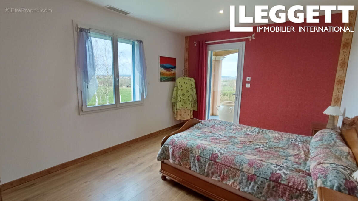 Maison à SAINT-AULAYE