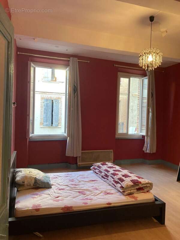 Maison à MONTESQUIEU-VOLVESTRE