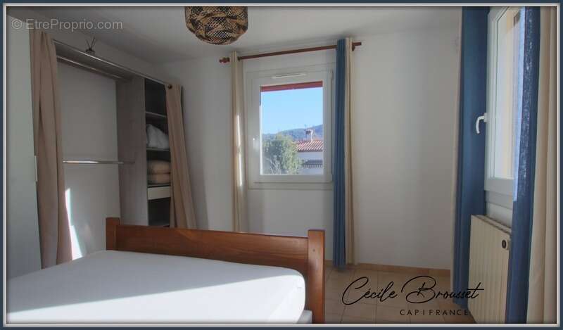 Villa 4 faces à vendre sur 1425 m2 de terrain avec garage et studio indépendant à REYNES (66) - photo 17