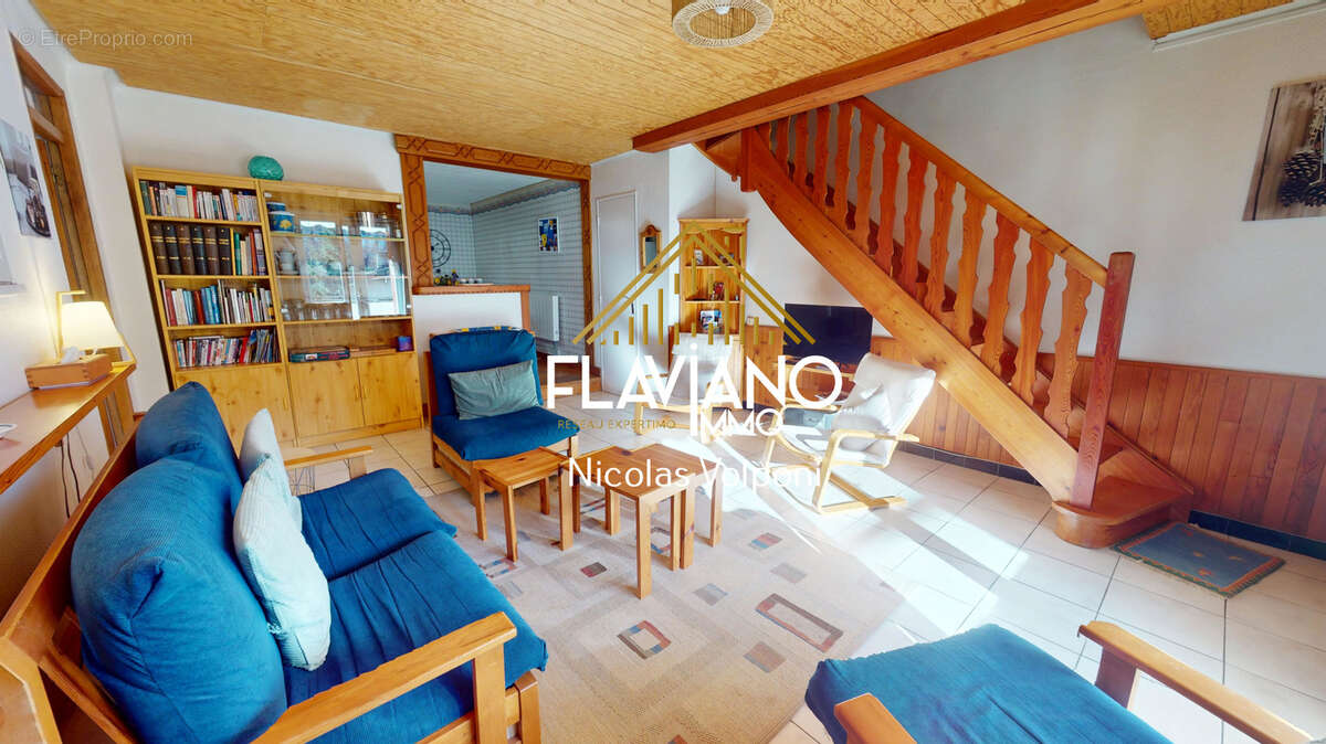 Appartement à LES THUILES