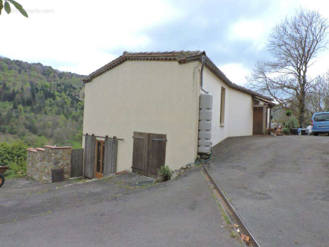 Maison à SAINT-JUST-ET-LE-BEZU