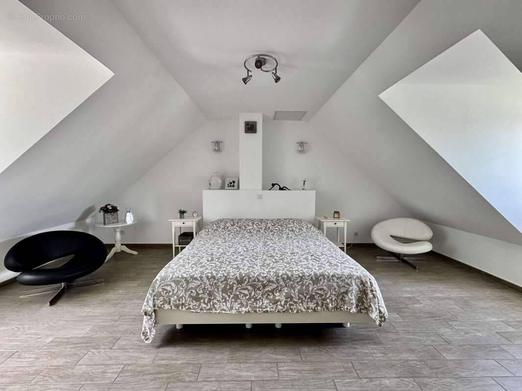 Maison 110 m² à Sandillon  - photo 9
