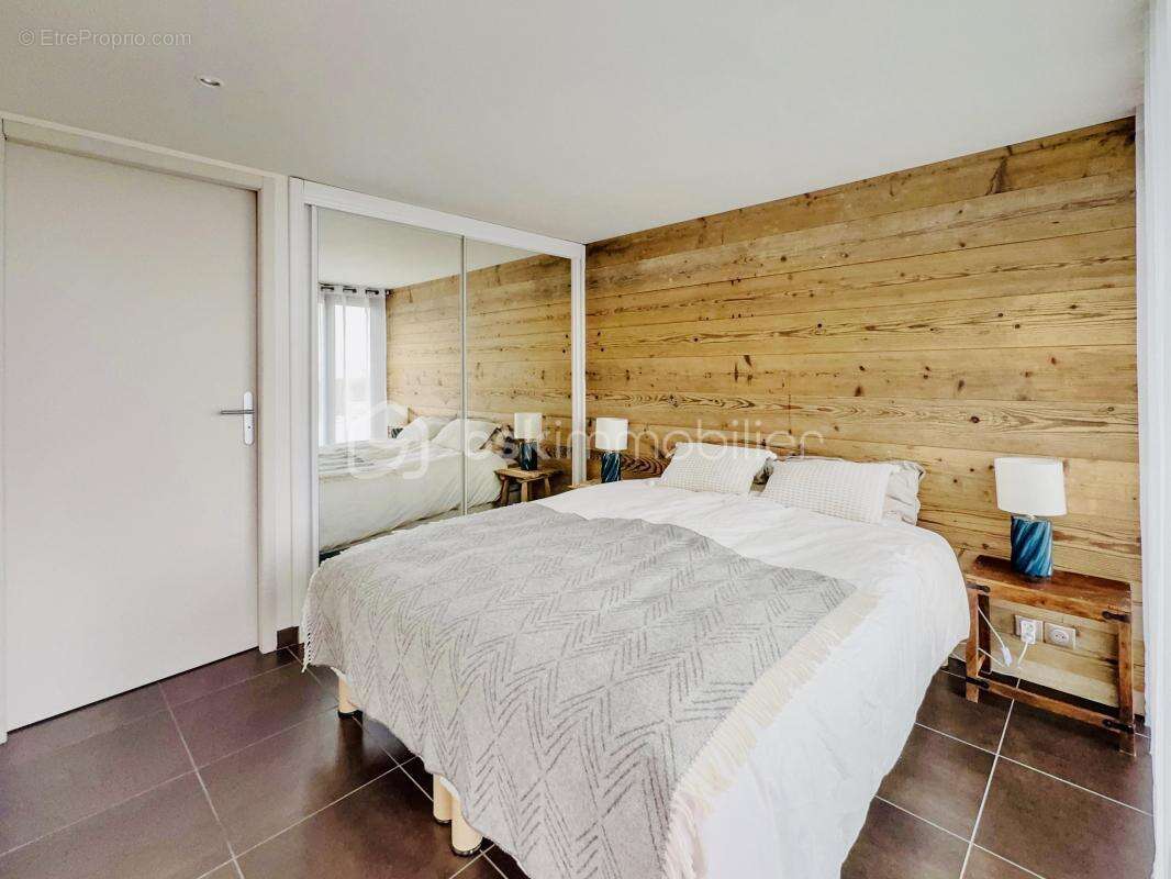 Maison à LA ROCHE-SUR-FORON