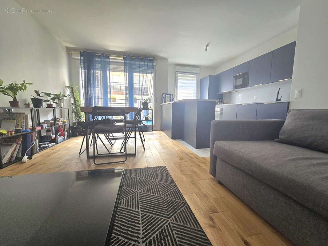 Appartement à ROSNY-SOUS-BOIS