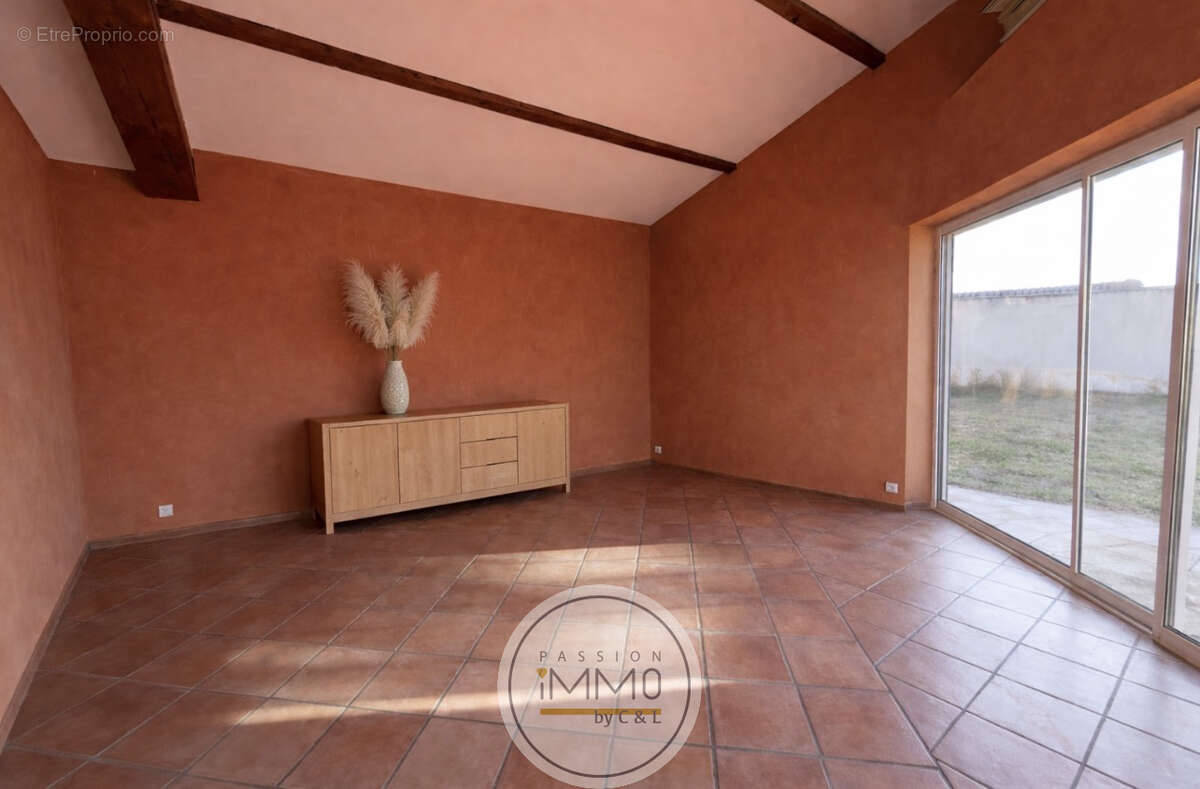 Maison à MALIJAI
