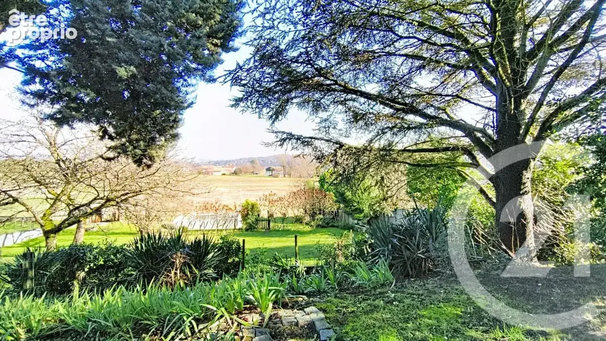 Maison 90 m² à Saint-Cyr-Sur-Le-Rhone  - photo 6