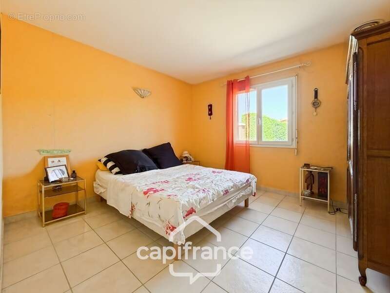 Maison à vendre  de plain-pied avec 6 pièces à SAINT UZE (26) - photo 10