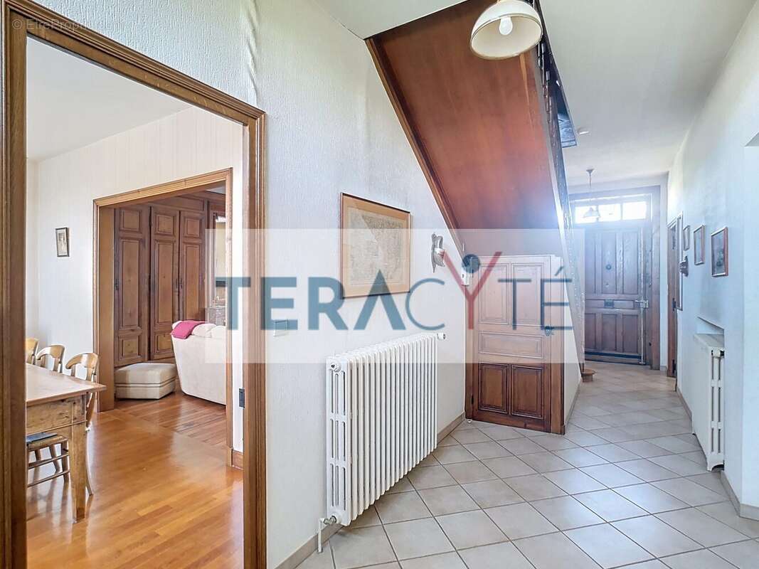 Partie commune RDC - Appartement à VILLARS-LES-DOMBES