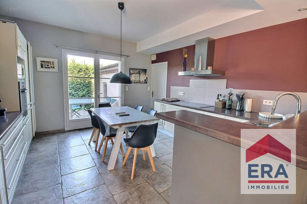 Maison à MONTFAUCON