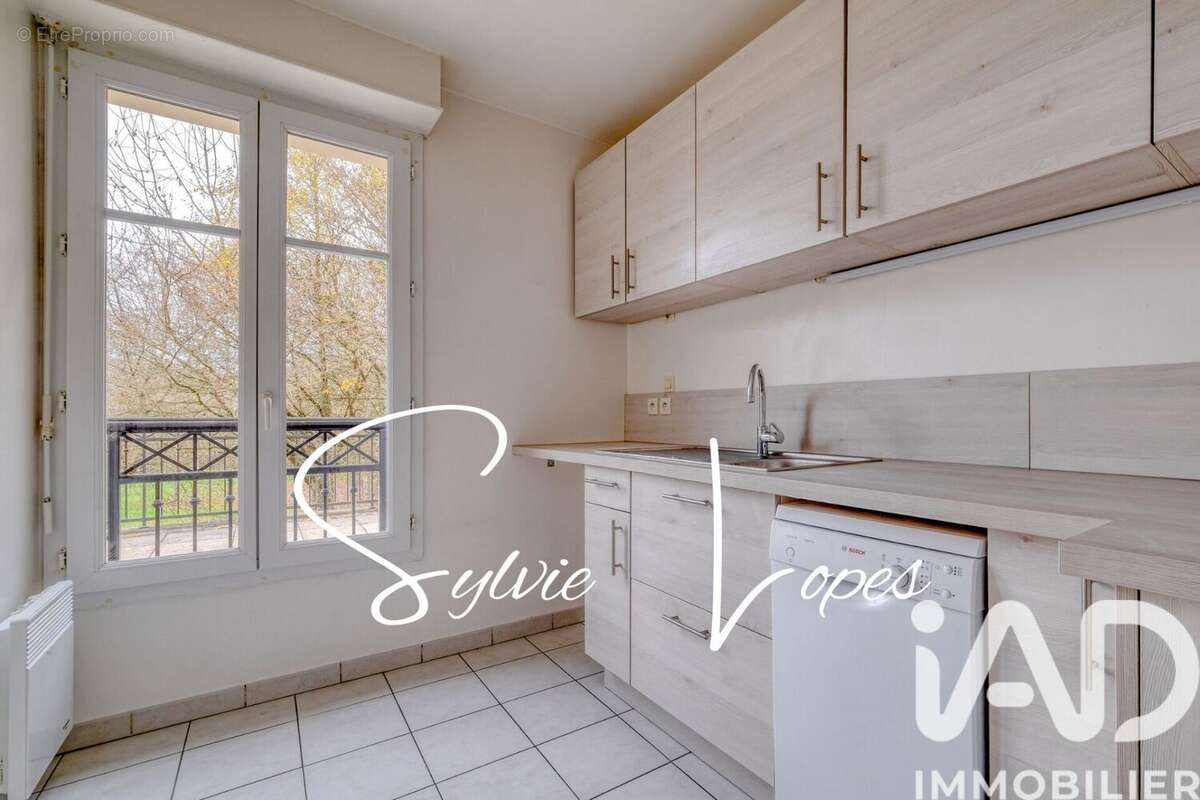 Photo 4 - Appartement à MAGNY-LE-HONGRE