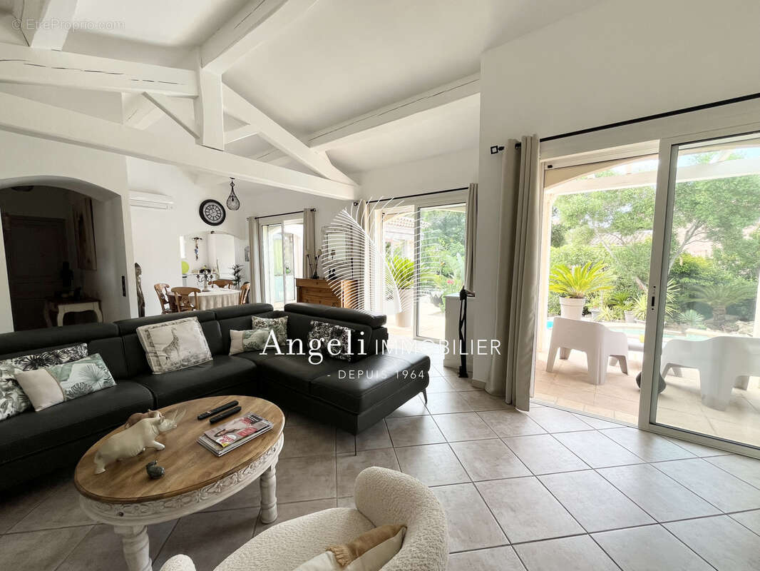 Maison à FREJUS