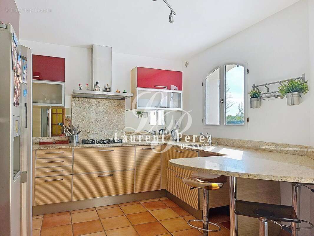 Maison 170 m² à Lunel  - photo 6