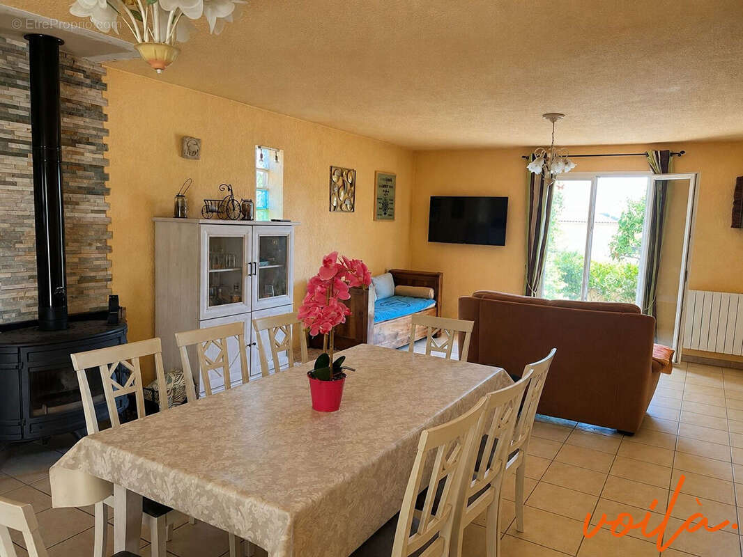 REF : MARBRES - Maison plain pied 4 ch - jardin - abris de garage - photo 4