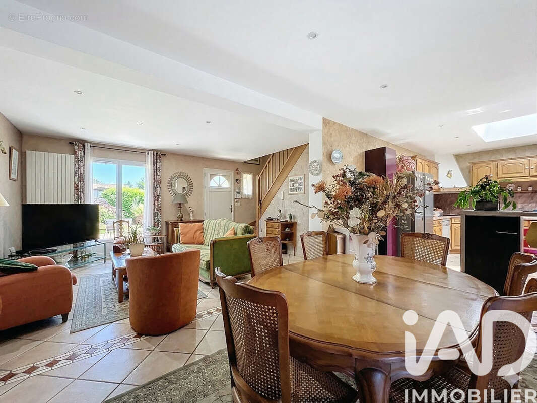 Photo 6 - Maison à LINAS