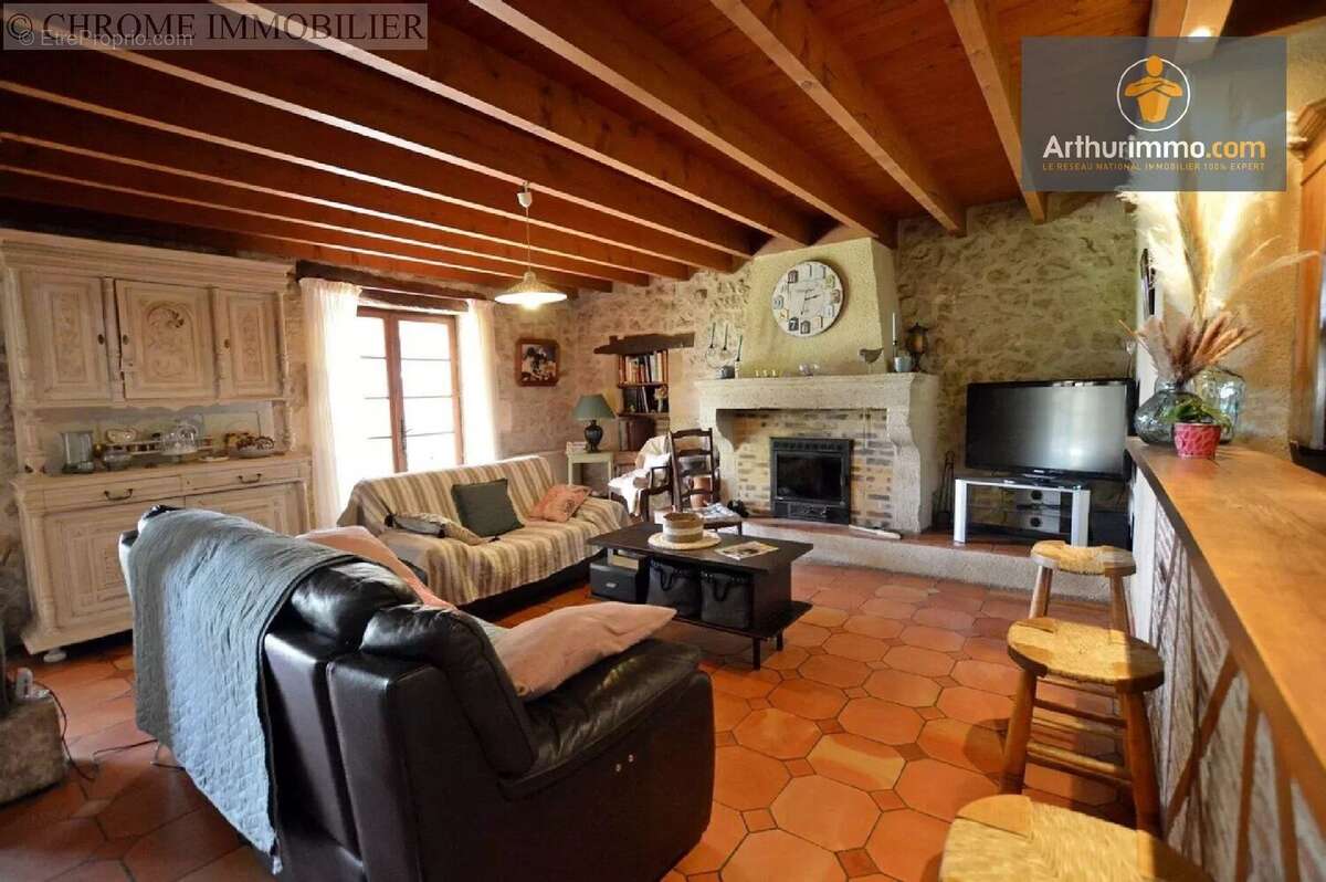 Maison à MONSEGUR