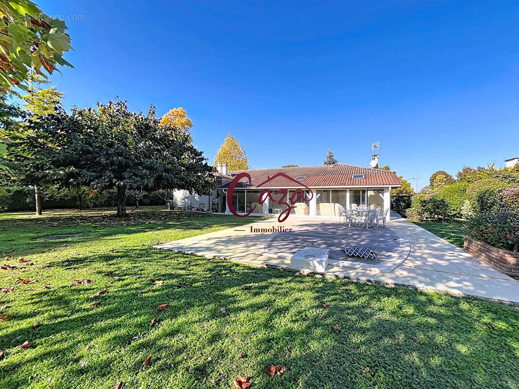 Maison à CAMBLANES-ET-MEYNAC