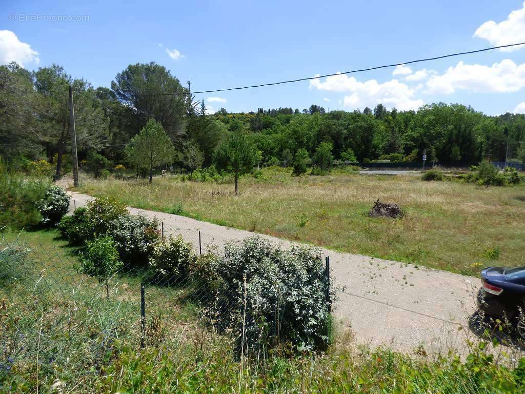 Terrain à CLERMONT-L&#039;HERAULT