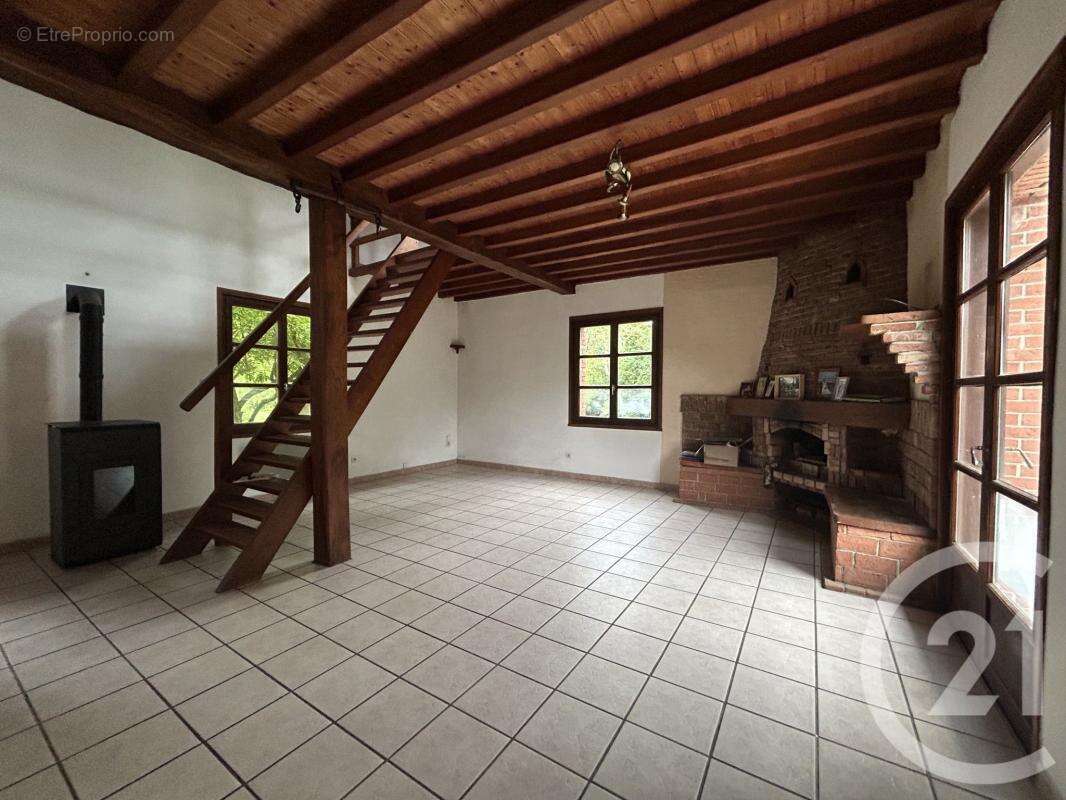 Maison 151 m² à Carly  - photo 4