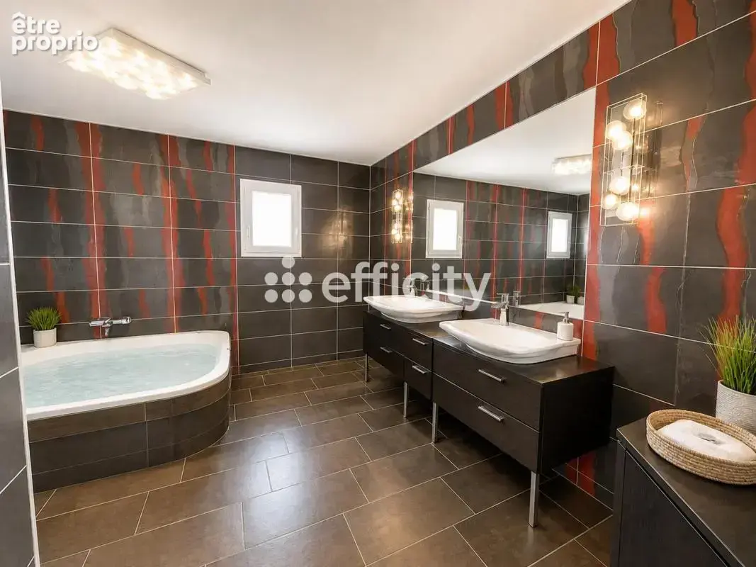Maison 7 pièces 188 m² à vendre à Ribaute-Les-Tavernes (30720) - photo 13