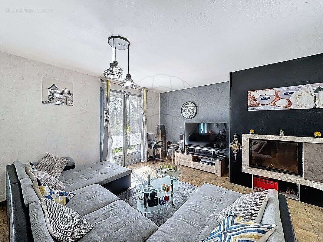 Maison à VILLIERS-LOUIS