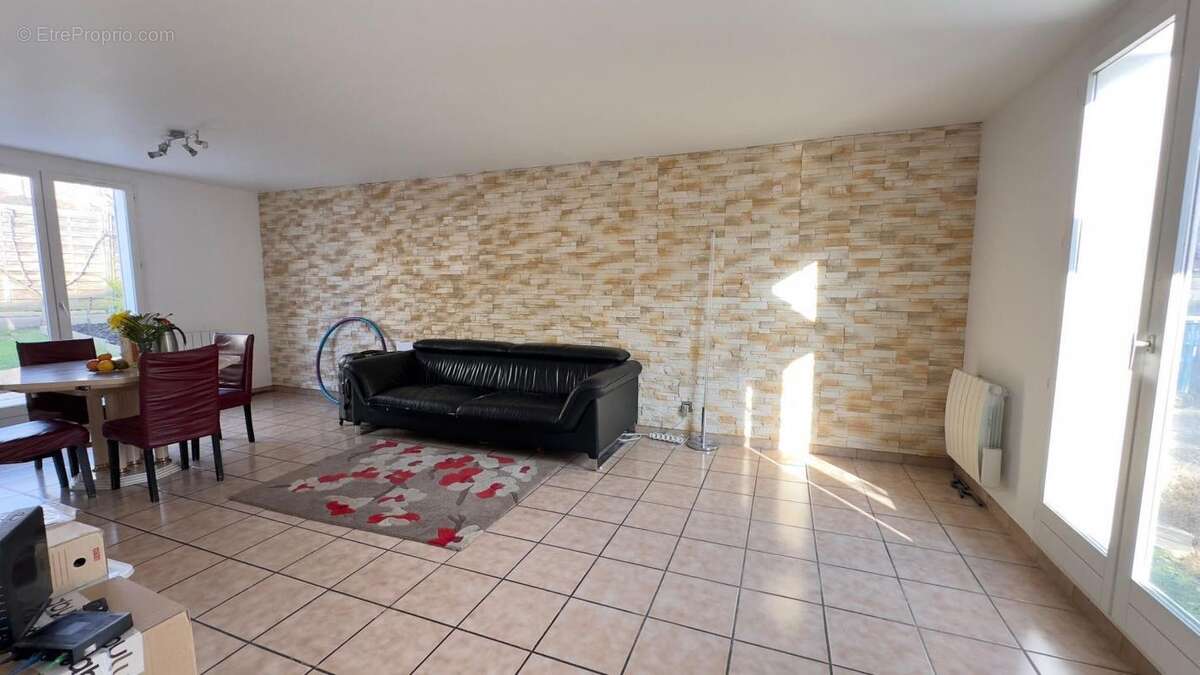 Maison à NEUILLY-PLAISANCE