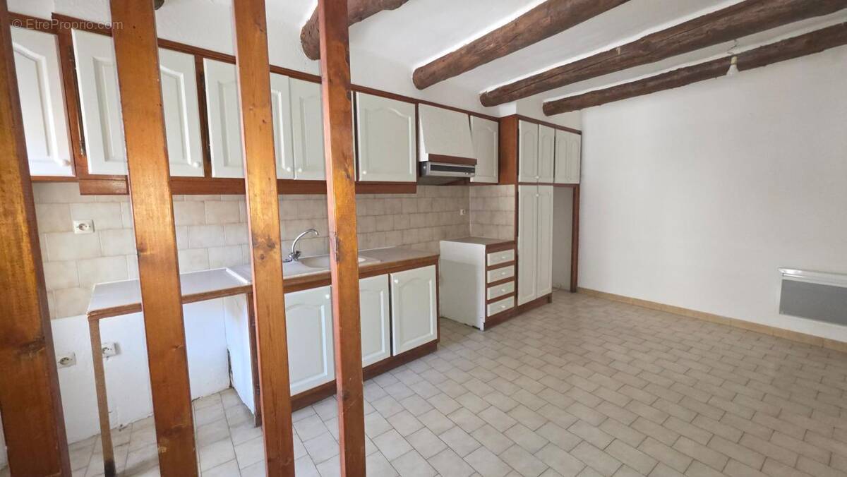 Maison à PELISSANNE