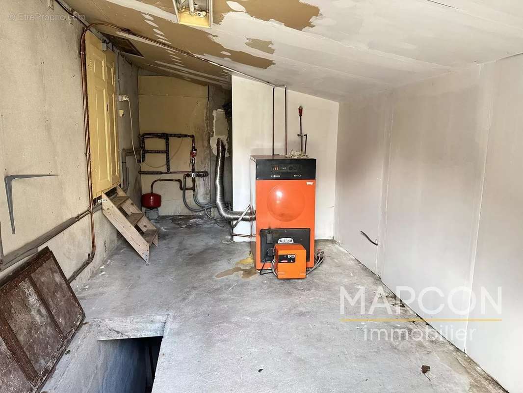 Maison à SAINT-SULPICE-LE-GUERETOIS