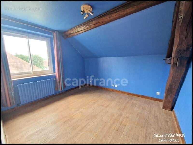 Maison à MALAY-LE-GRAND