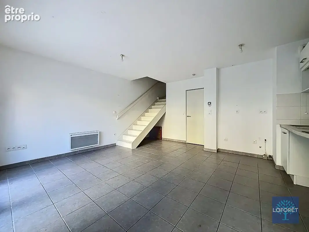 Type 3 en Duplex - avec grande terrasse de 26 m² + parking en sous-sol - photo 4