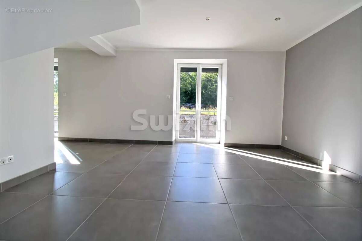 Appartement à SAINT-LAURENT-EN-GRANDVAUX