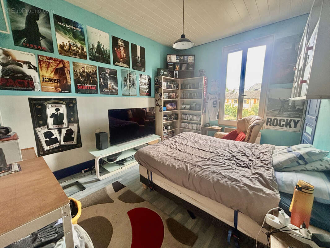 Cognin   Maison à rénover sur 1 049 m2 de terrain avec combles aménageables ! - photo 6
