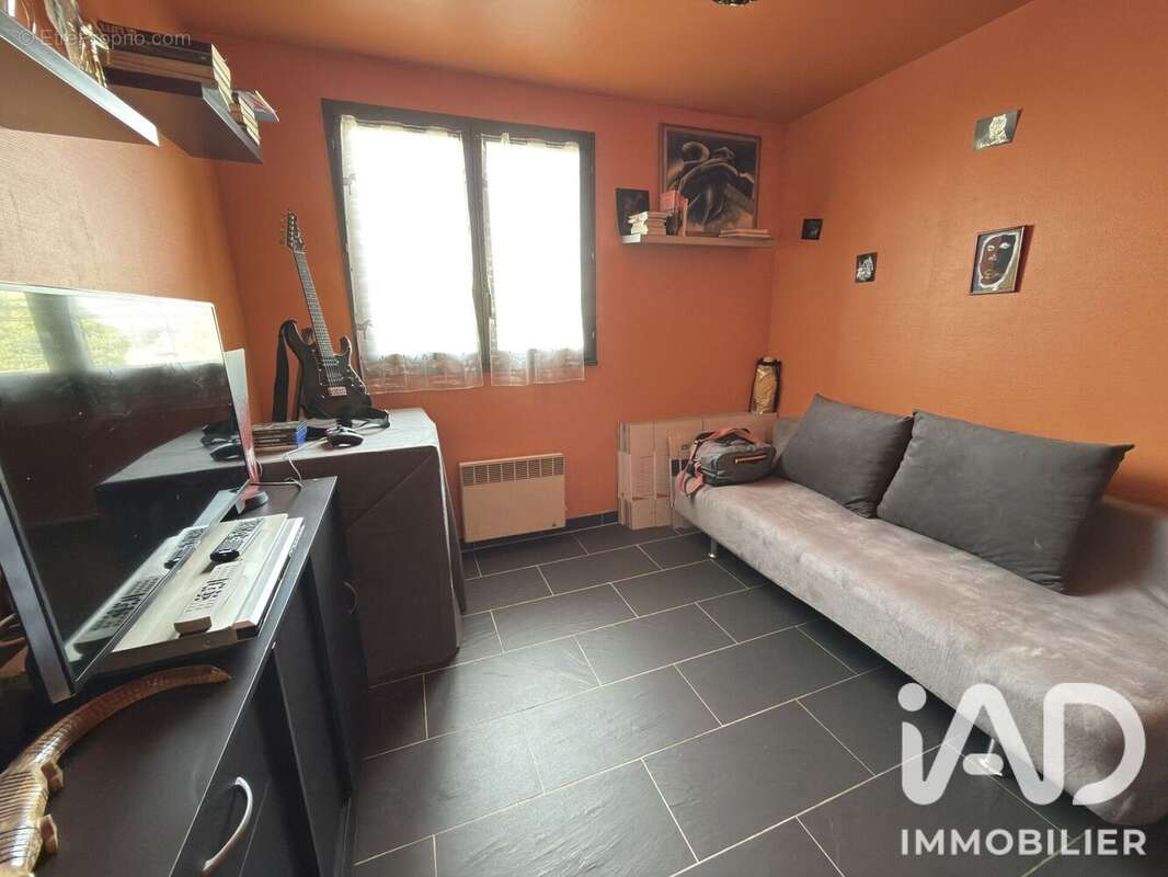 Maison 80 m² à Villemanoche  - photo 8