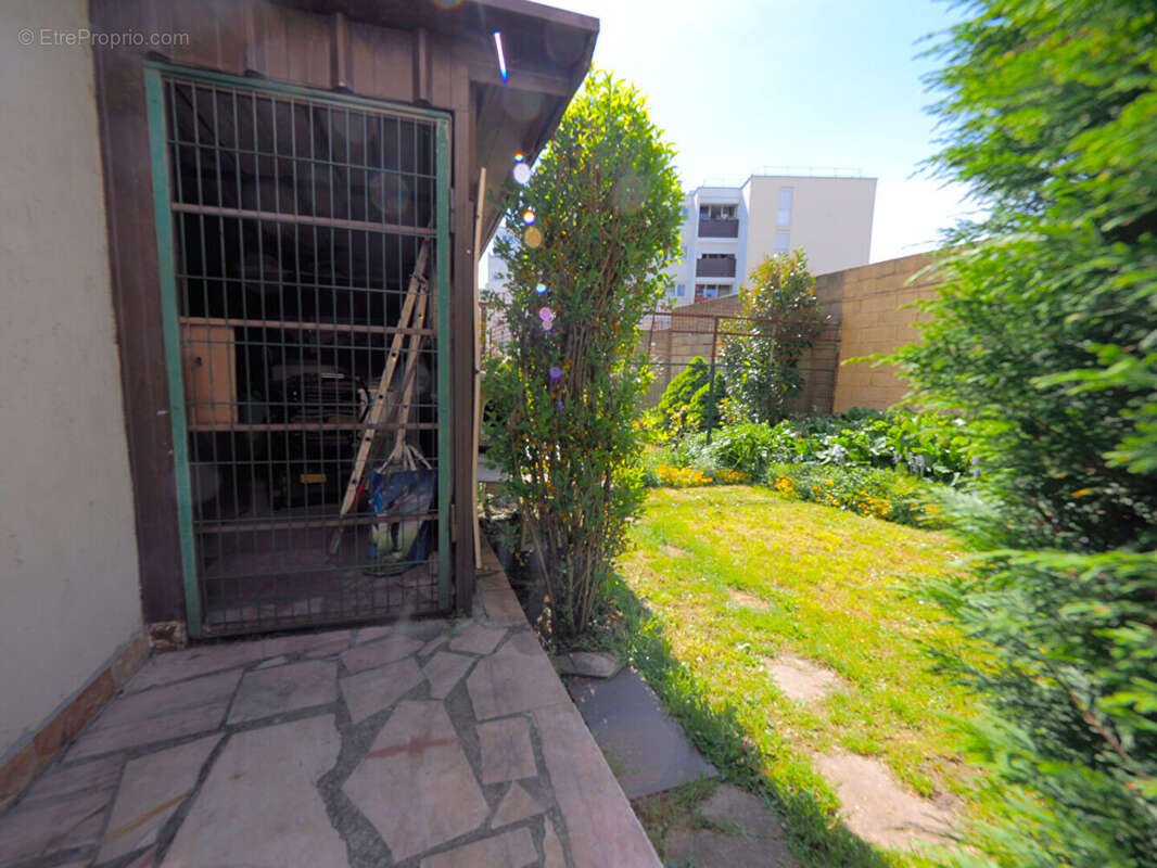 Appartement à ROMAINVILLE