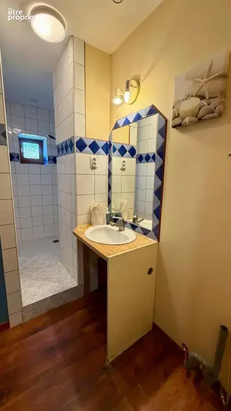 Maison en pierre 229 m² avec grange et terrain –  À Vendre à Massieu - photo 10