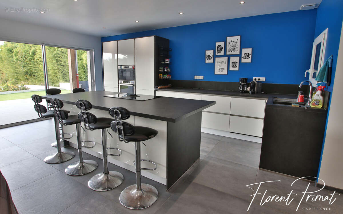 Maison à vendre 5 pièces CULOZ (01) - photo 3