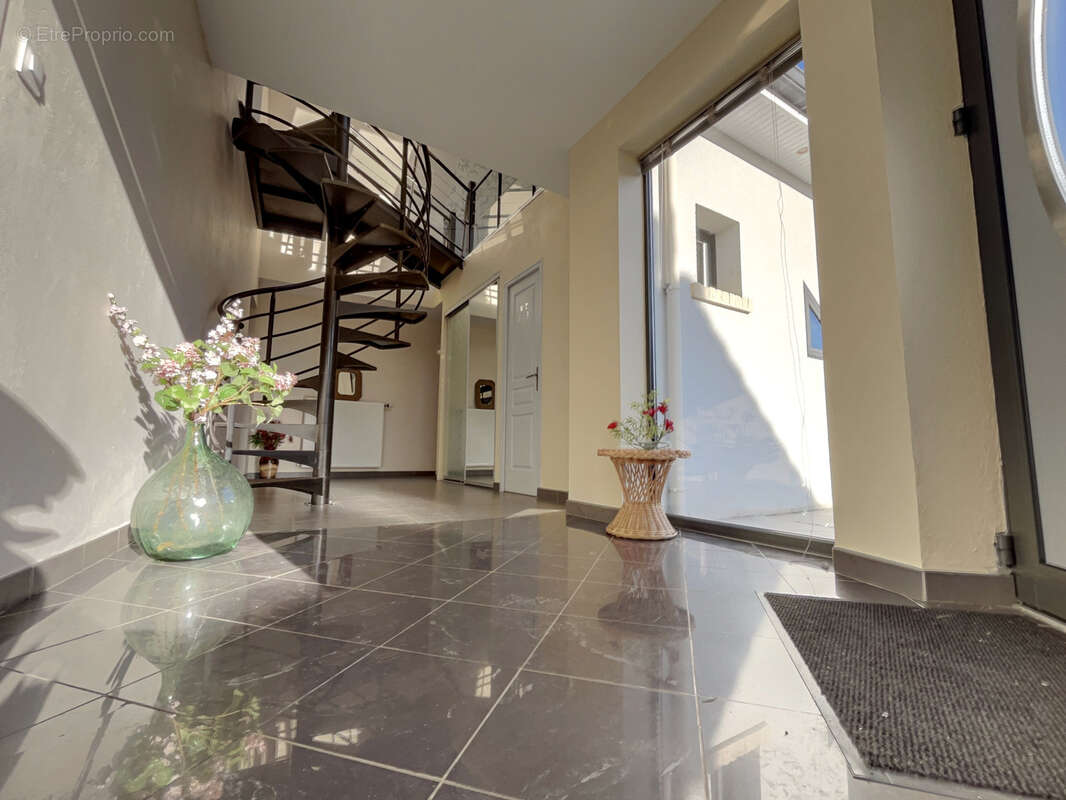 Maison à TOURS-EN-VIMEU
