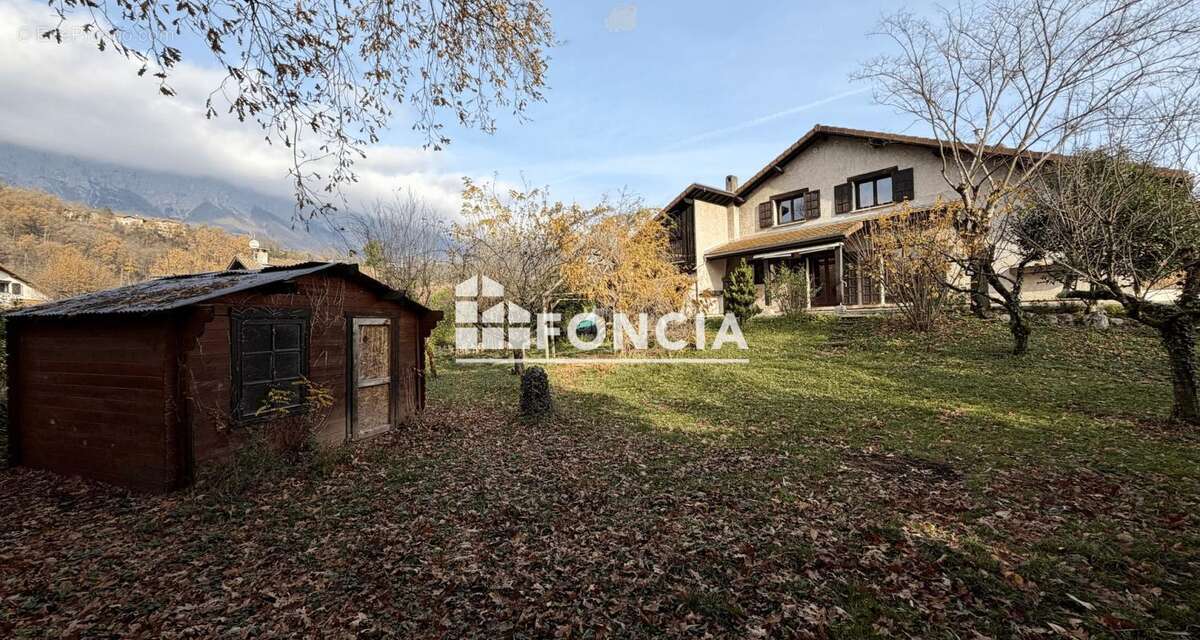 Maison à MONTBONNOT-SAINT-MARTIN