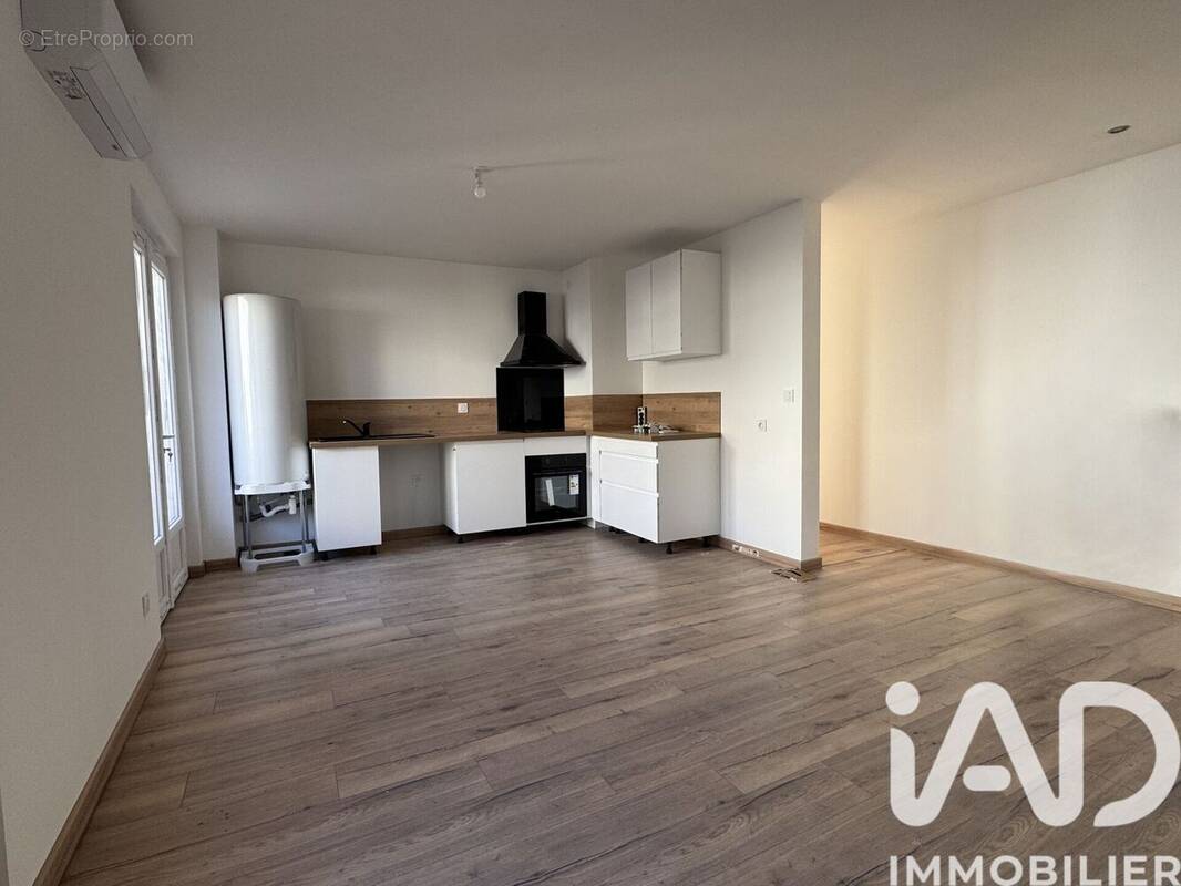 Photo 1 - Appartement à NIMES