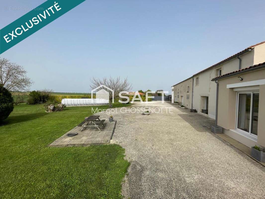 Photo 9 - Maison à ASNIERES-LA-GIRAUD