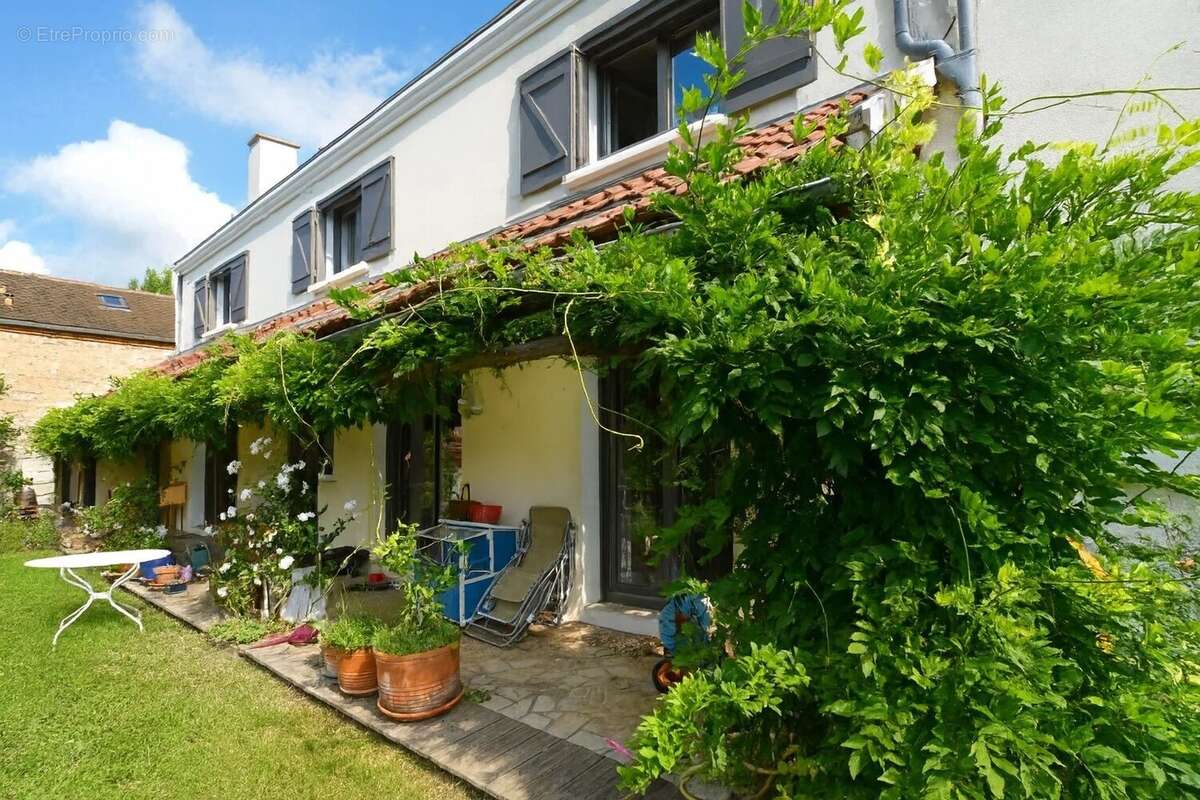 Maison à CROISSY-SUR-SEINE