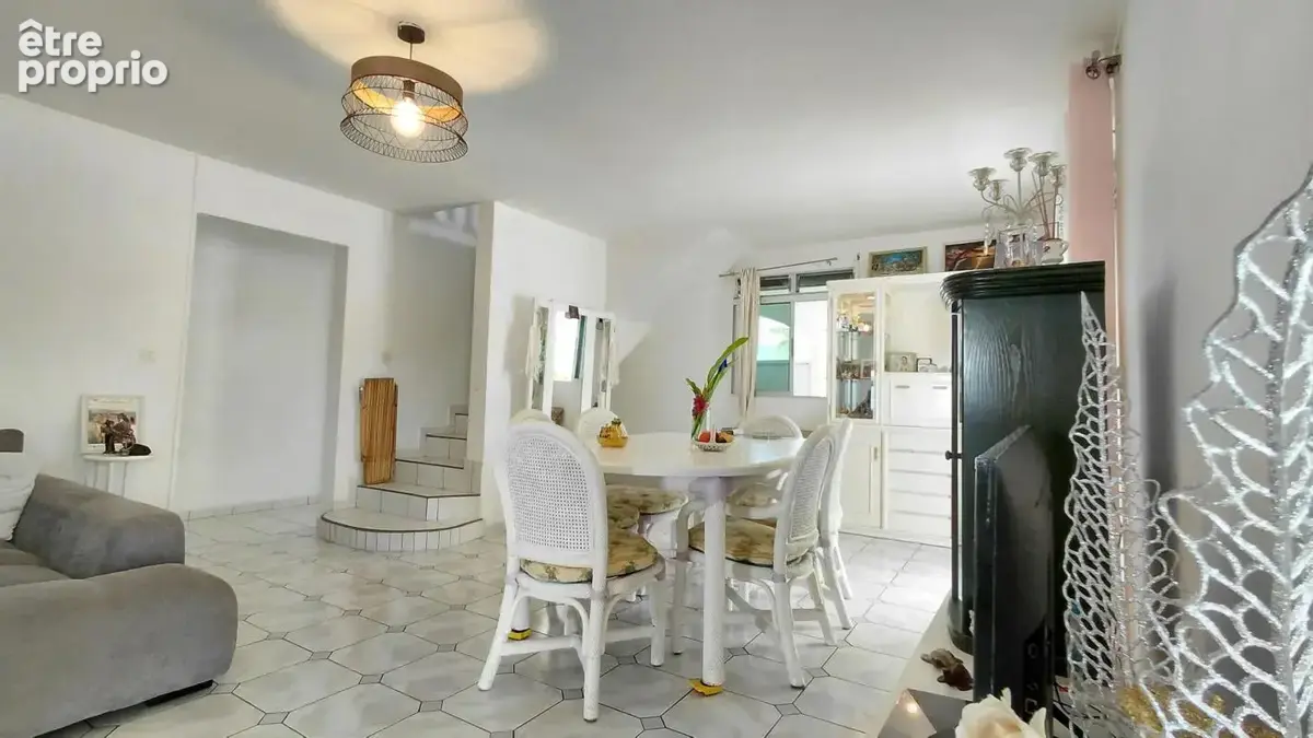 A vendre : maison t9 au lamentin (97129) - photo 10