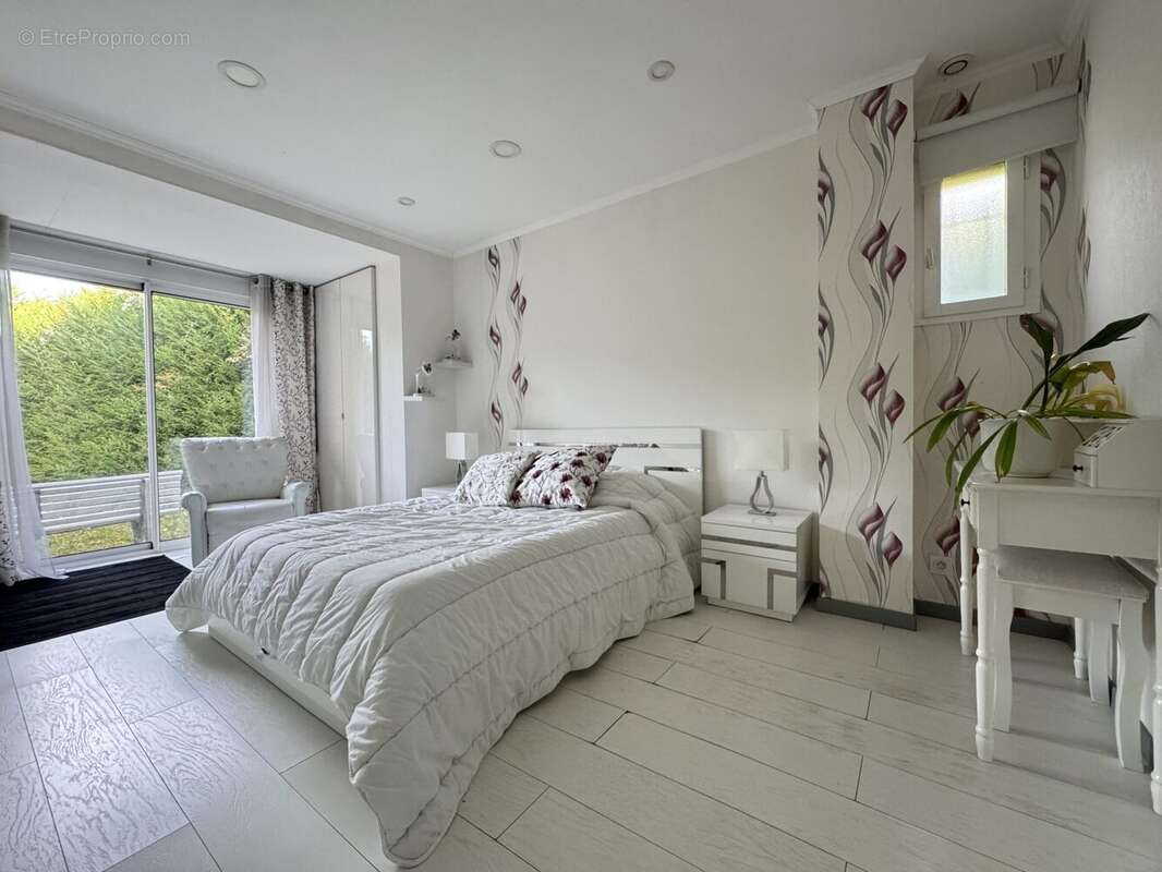 Maison à SAINT-GERMAIN-LES-CORBEIL