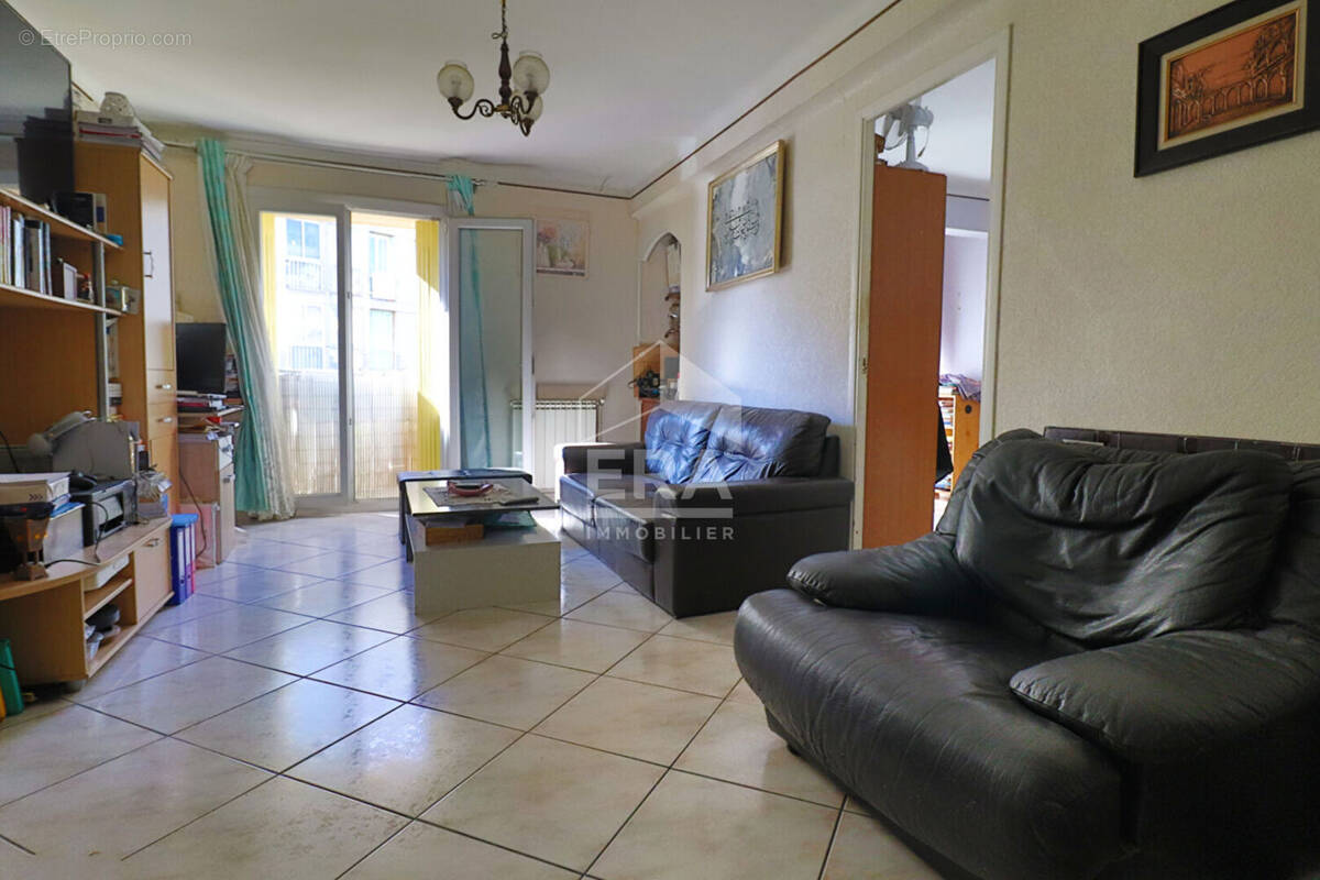 Appartement à MARSEILLE-9E