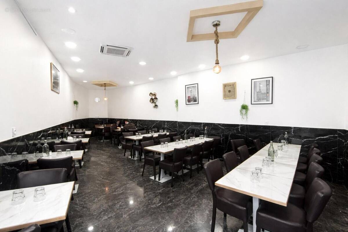 Photo 1 - Commerce à SAINT-OUEN