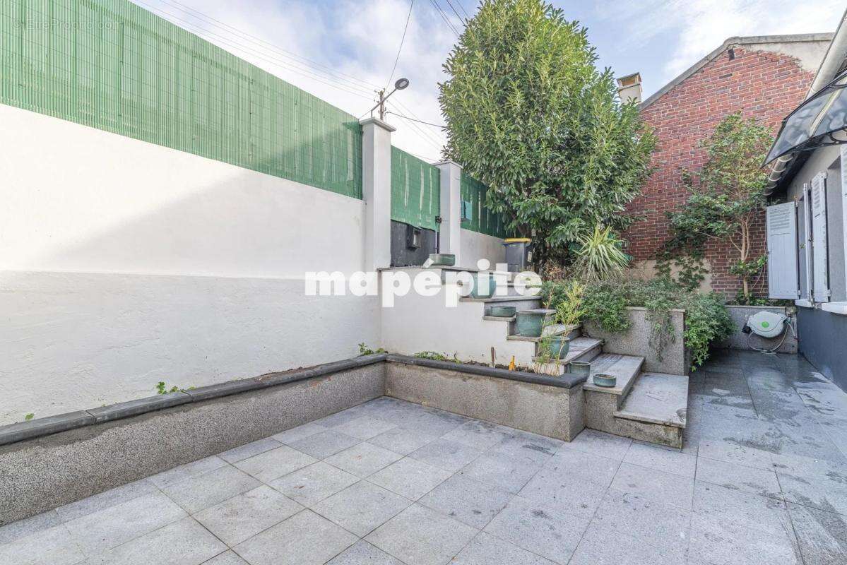 Maison à SAINT-DENIS