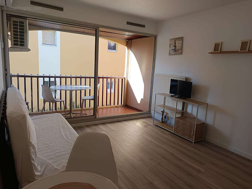 Exclusivite  studio renove quartier port - photo 3