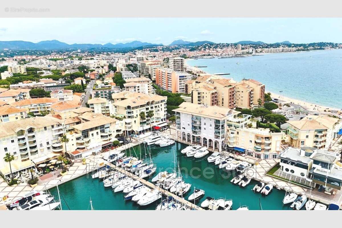 Appartement à FREJUS