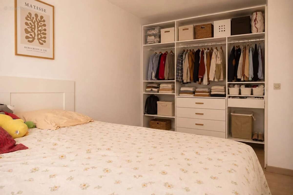 Appartement à VALBONNE