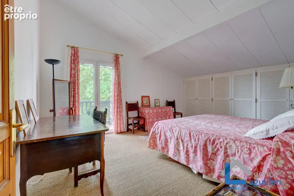 Belle maison basque sur parcelle de 6385m2 au calme - photo 13
